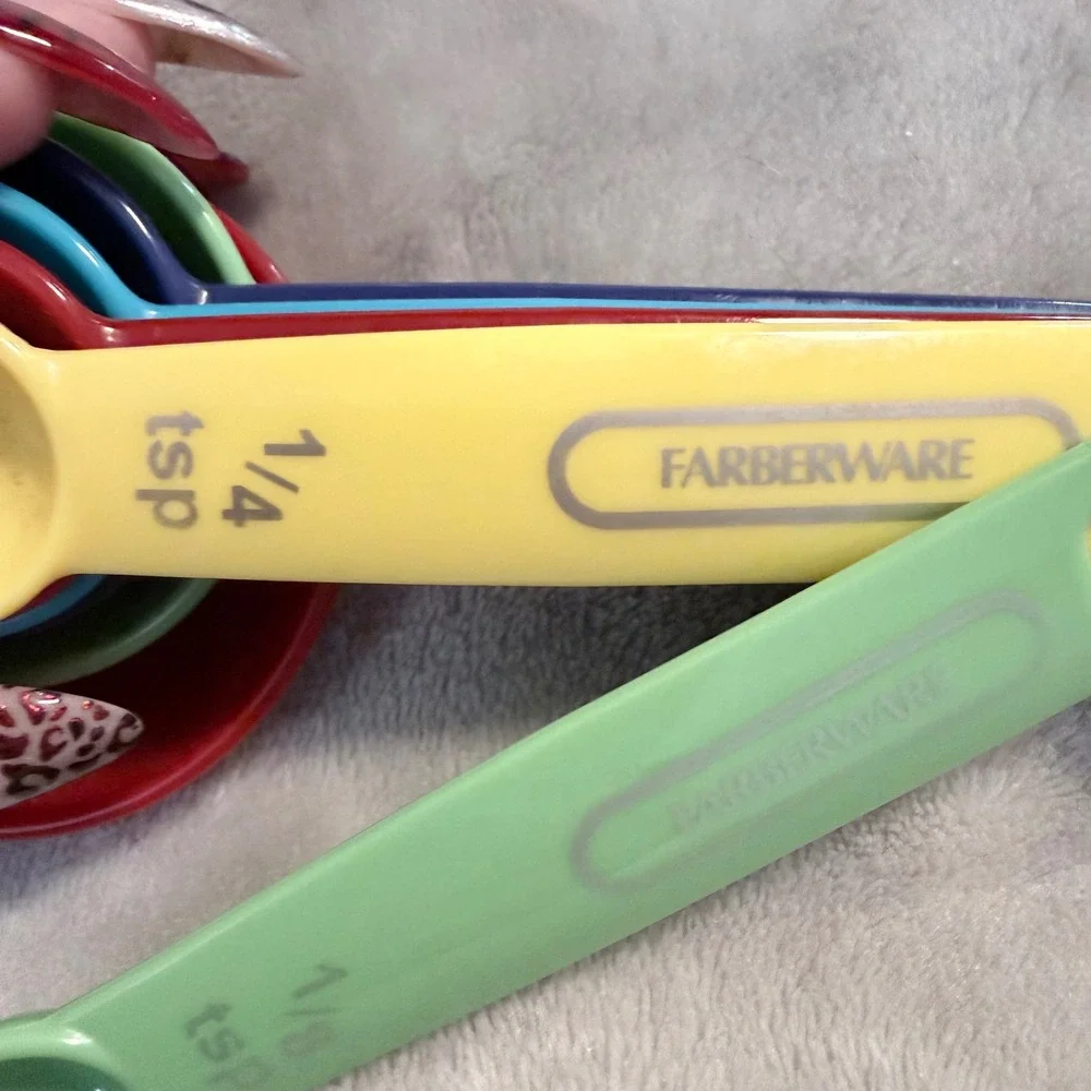 Farberware 7 Piece Measuring Spoon Set Rainbow Multicolor Nesting Kitchen